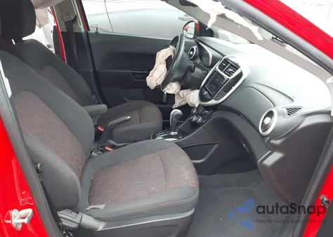 2019 Chevrolet Sonic Lt Auto from USA, damaged, VIN 1G1JD5SB7K4136697